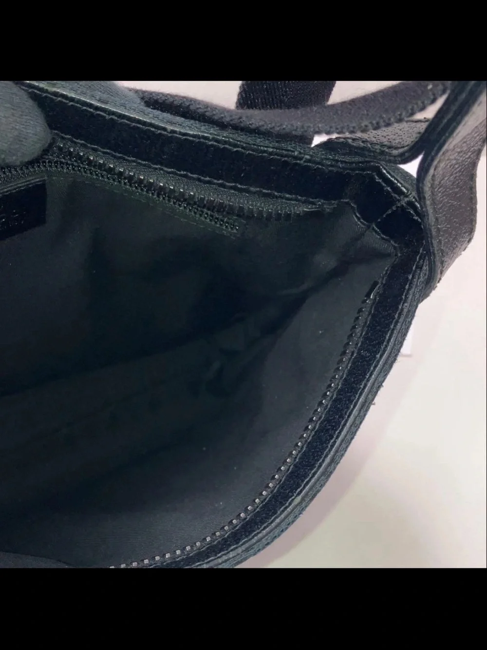 Gucci Black GG Canvas Messenger Shoulder Bag